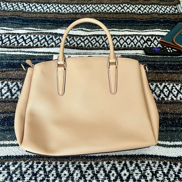 EUC Coach satchel bag and wristlet set…Soft Pink. Great bag. - Picture 7 of 14